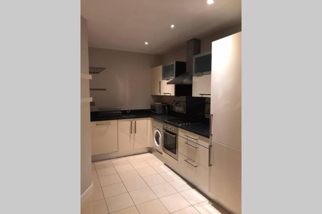 2 Bedroom Spacious And New City Centre Apartment Dublino Esterno foto